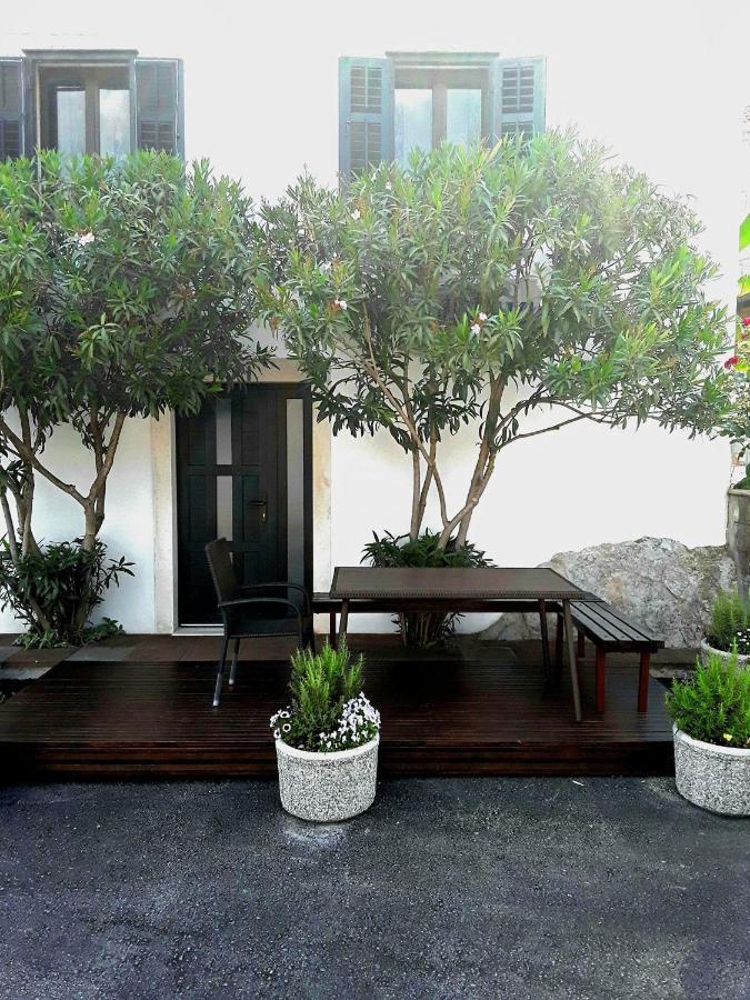 Holiday Home By The Sea--Bougainvillea ストン エクステリア 写真